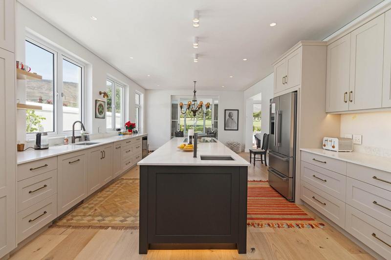 To Let 5 Bedroom Property for Rent in Steenberg Estate Western Cape